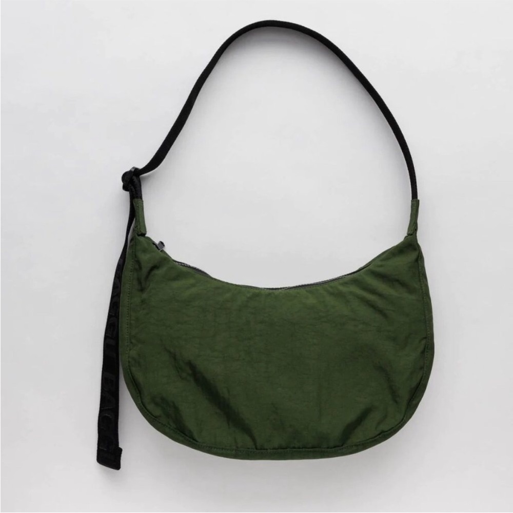 Baggu Medium Nylon Crescent Bag in Green